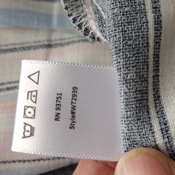 SOLEILLEE WOMEN LONG SLEEVE TOP - Picture 10 of 10